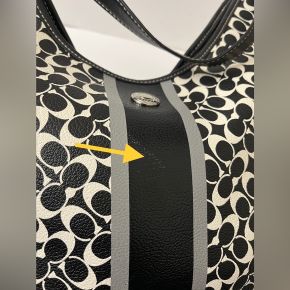 🖤Authentic COACH Signature C Purse (Black/White) - Picture 14 of 14
